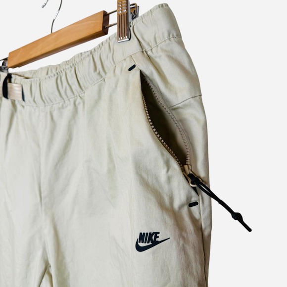 Nike Tech Pack Pants Men Large Beige Utility Cargo Zip Pockets Belted DM5547-206 - Picture 3 of 16